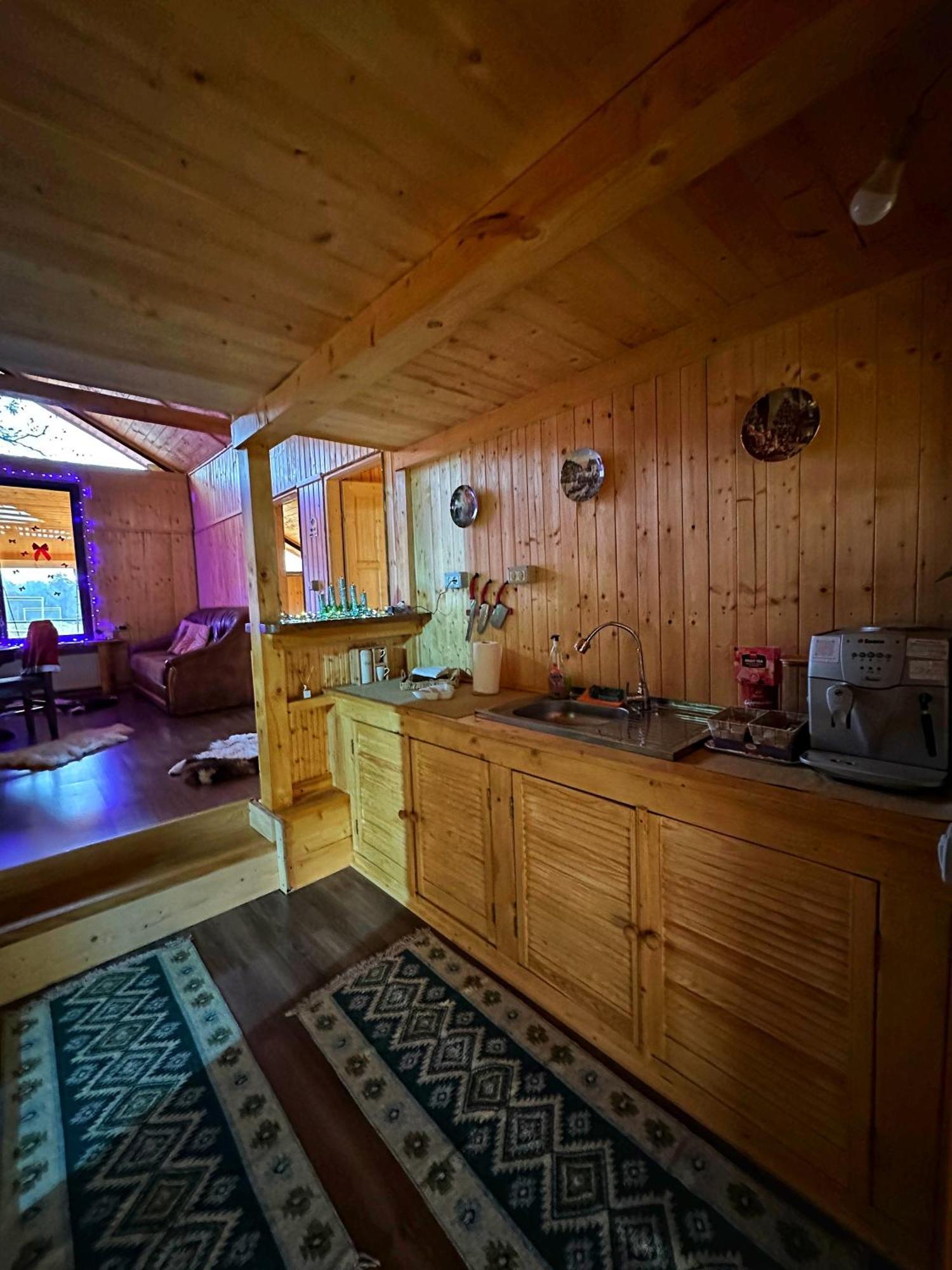 Casuta Din Stejari-Transalpina Villa Novaci-Străini Exteriör bild